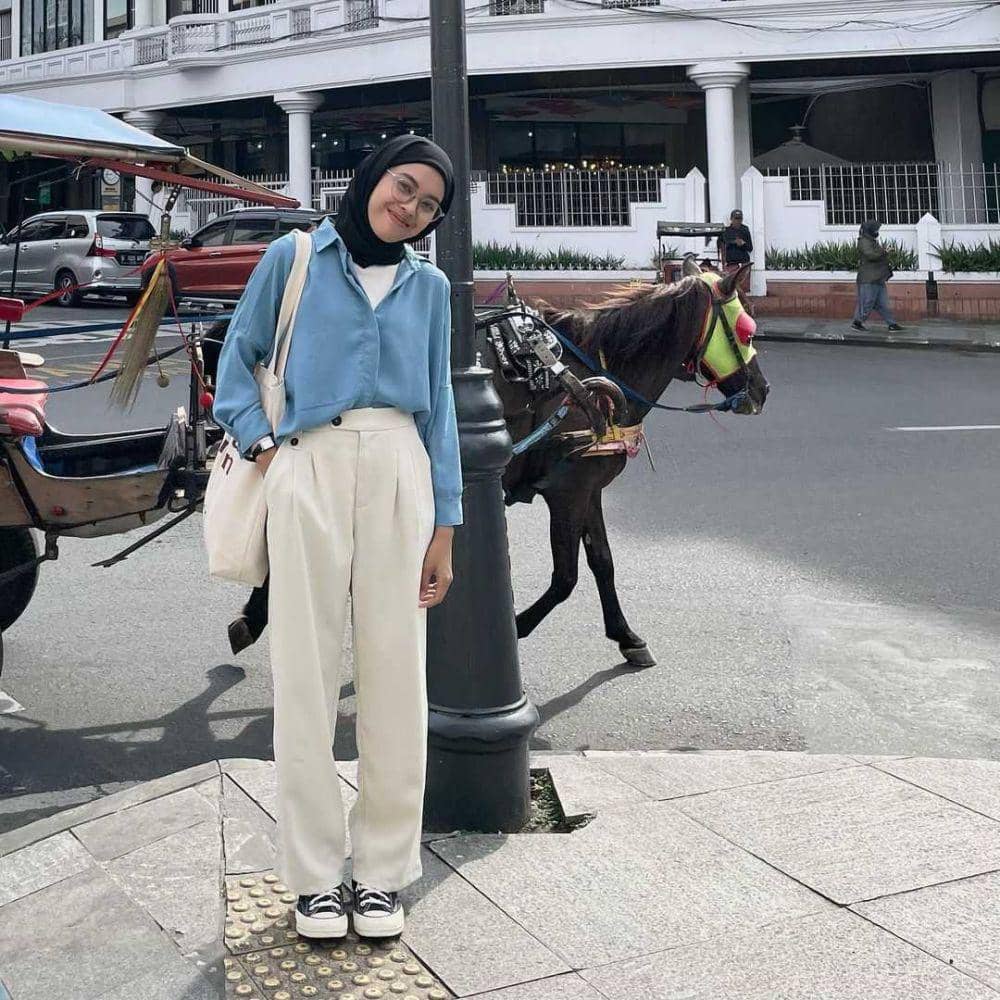 Potret OOTD (Instagram.com/rahmi.apr)