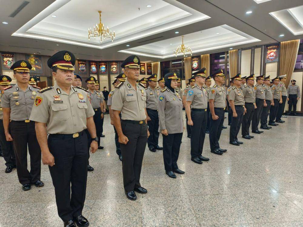 Polri menggelar upacara kenaikan pangkat (dok. Polri)