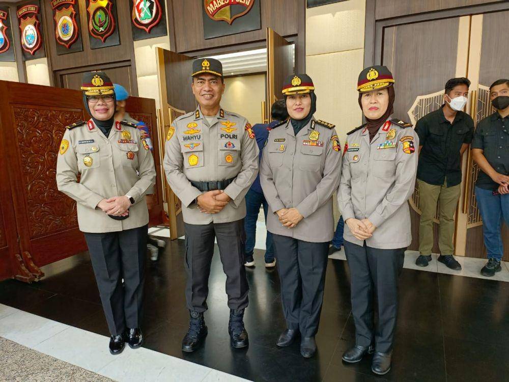 Kenaikan pangkatnya meliputi Brigjen ke Irjen, Kombes ke Brigjen, serta AKBP ke Kombes (dok. Polri)