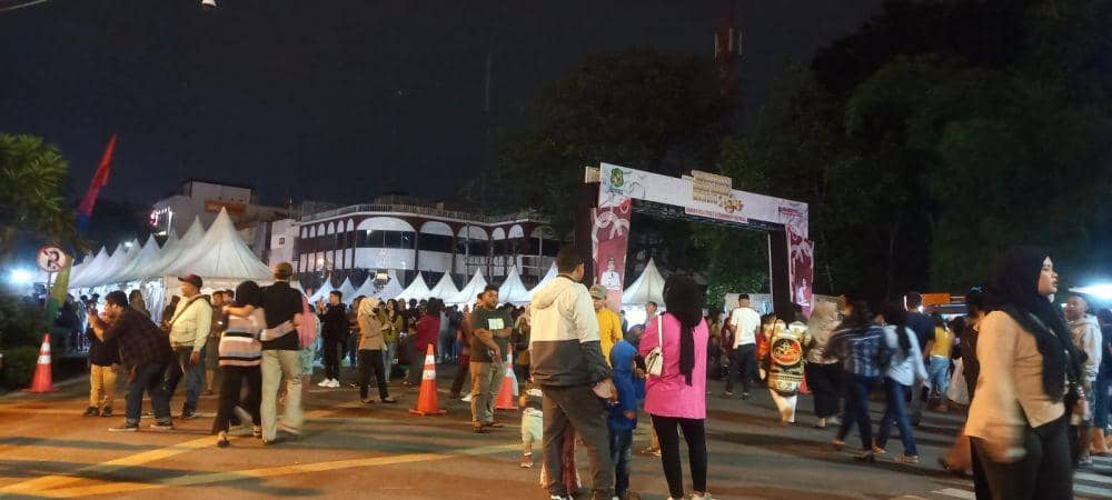 Perayaan malam tahun baru di kawasan Lapangan Merdeka Medan, Sabtu (31/12/2022) (Dok.Istimewa)