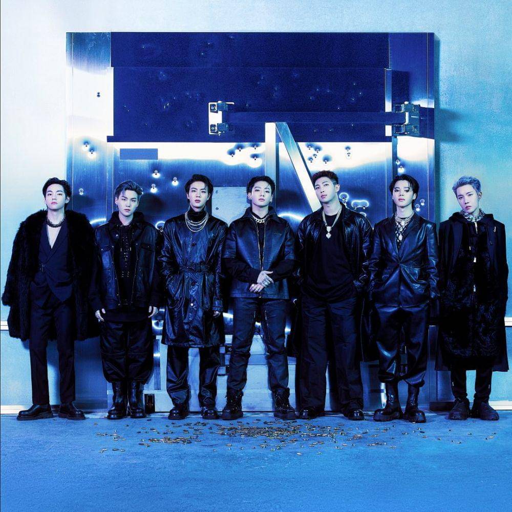 foto grup BTS (instagram.com/bts.bighitofficial)