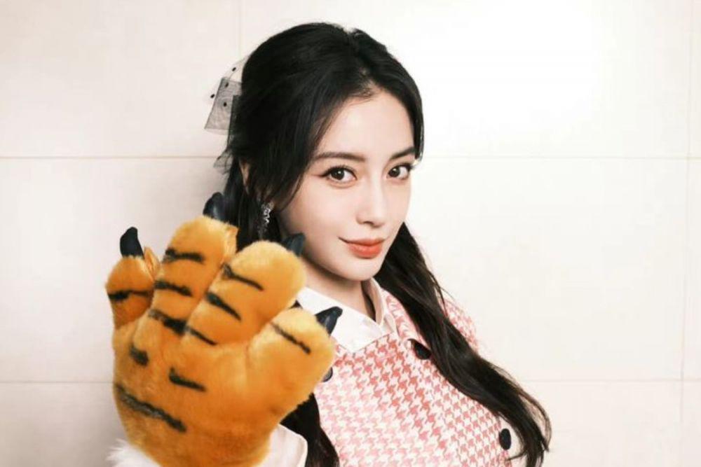 Jadi Psikolog, 9 Fakta Peran Angelababy di Drama China Twilight