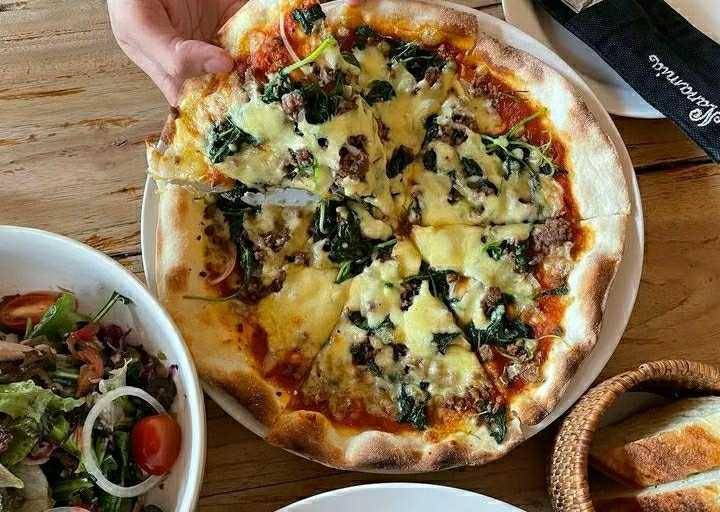 Nanamia Pizzeria (instagram.com/nanamiapizzeria)