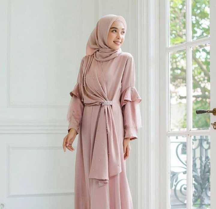 Ilustrasi gamis satin. (instagram.com/mjestex)