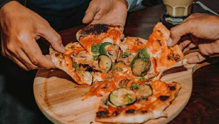 Giorno's Pizzeria (instagram.com/giornopizzeria.id)
