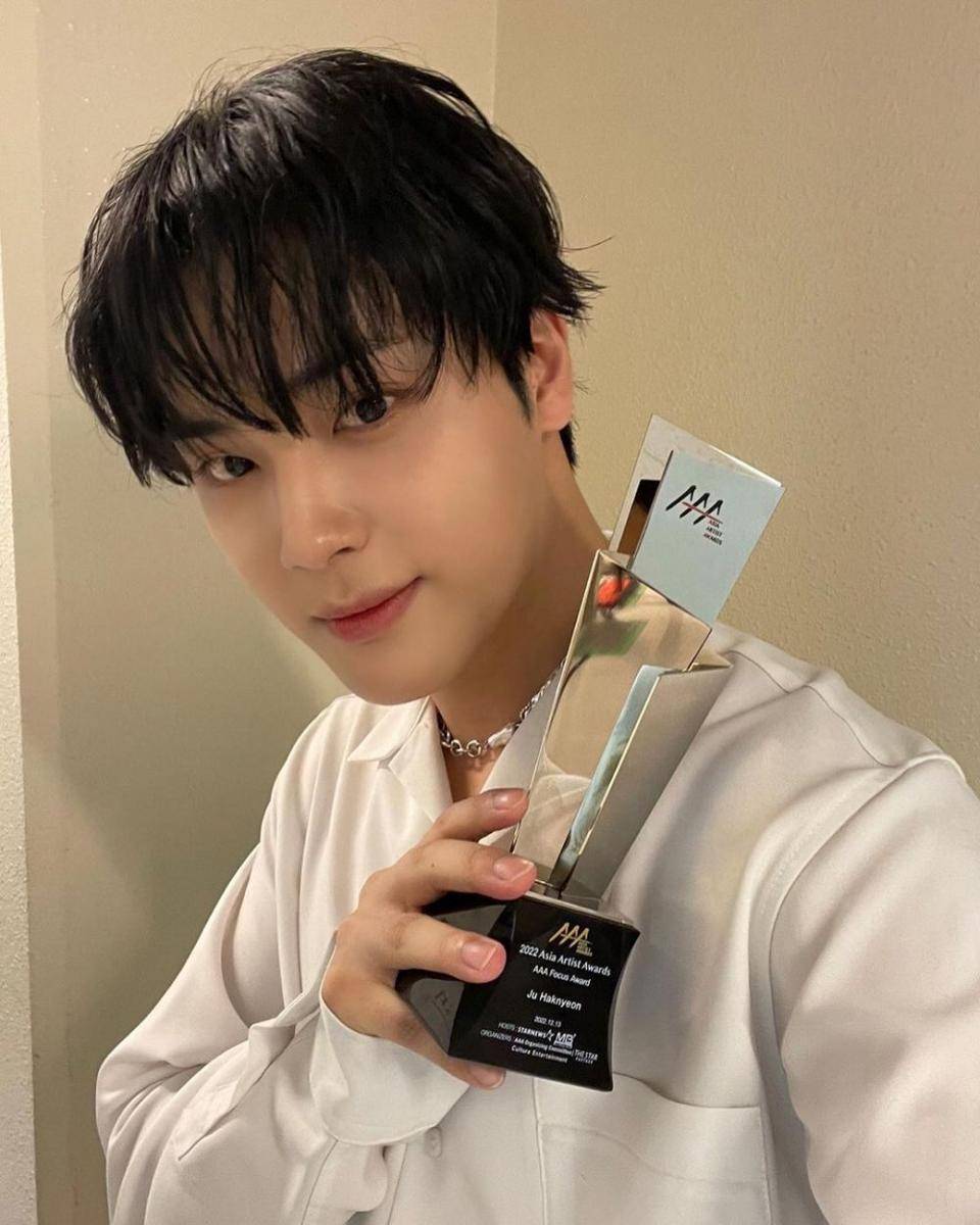 Ju Haknyeon THE BOYZ (instagram.com/official_theboyz)