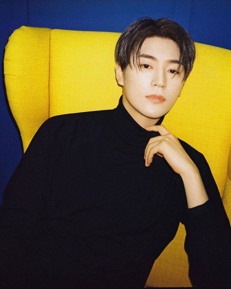 Park Seo Ham (instagram.com/parkseoham)
