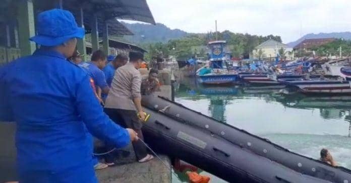 Cuaca Menjadi Kendala Pencarian Korban di Pantai Prigi