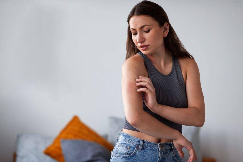 ilustrasi seseorang dengan mastocytosis (freepik.com/freepik)