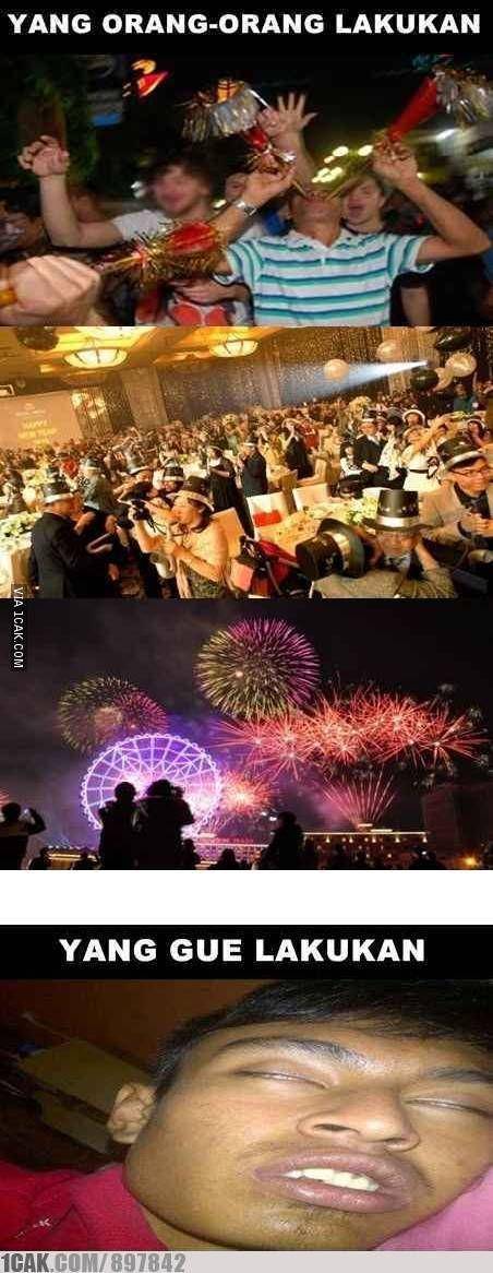 meme malam tahun baru gak ngapa-ngapain (1cak.com)