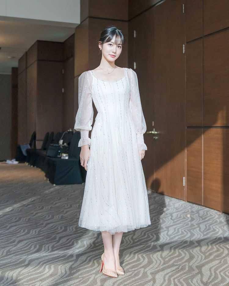 Shin Ye Eun (instagram.com/__shinyeeun)