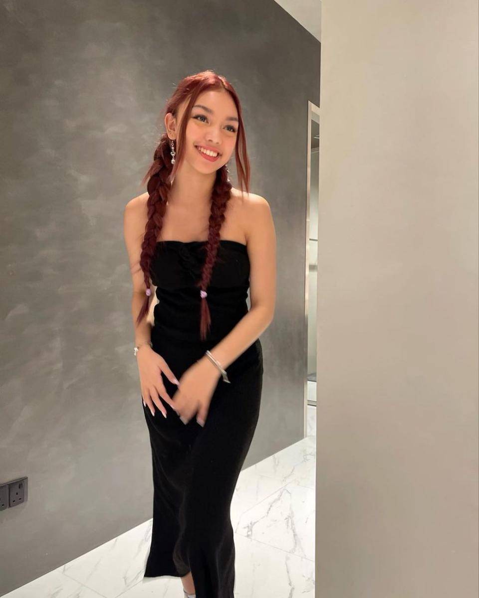 OOTD tahun baruan ala seleb di 2023 (instagram.com/naura.ayu)