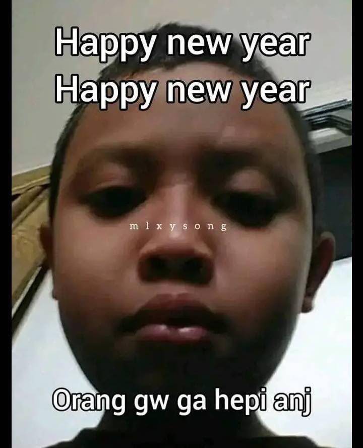meme malam tahun baru gak ngapa-ngapain (twitter.com/mlxysong)