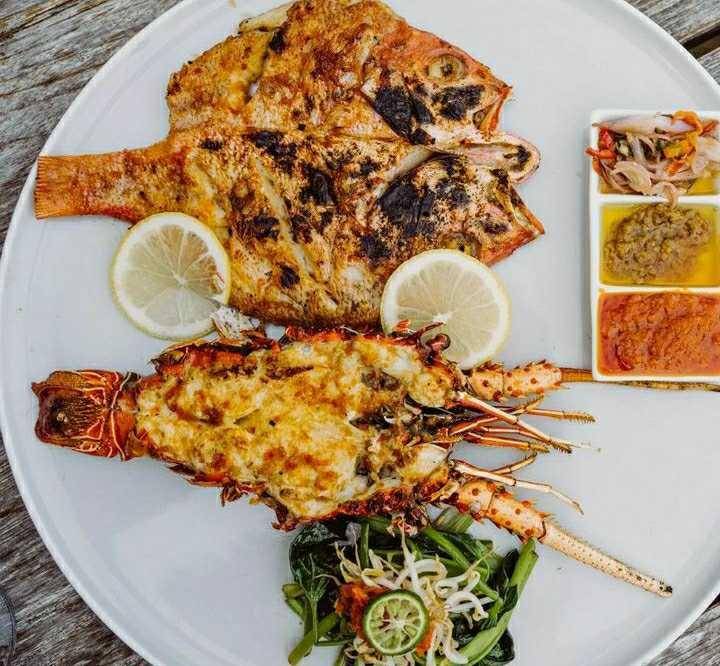 Sand Beach Restaurant (instagram.com/sandbeachsanur)