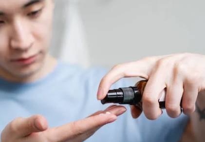 ilustrasi hair serum (pexels.com/Ron Lach)