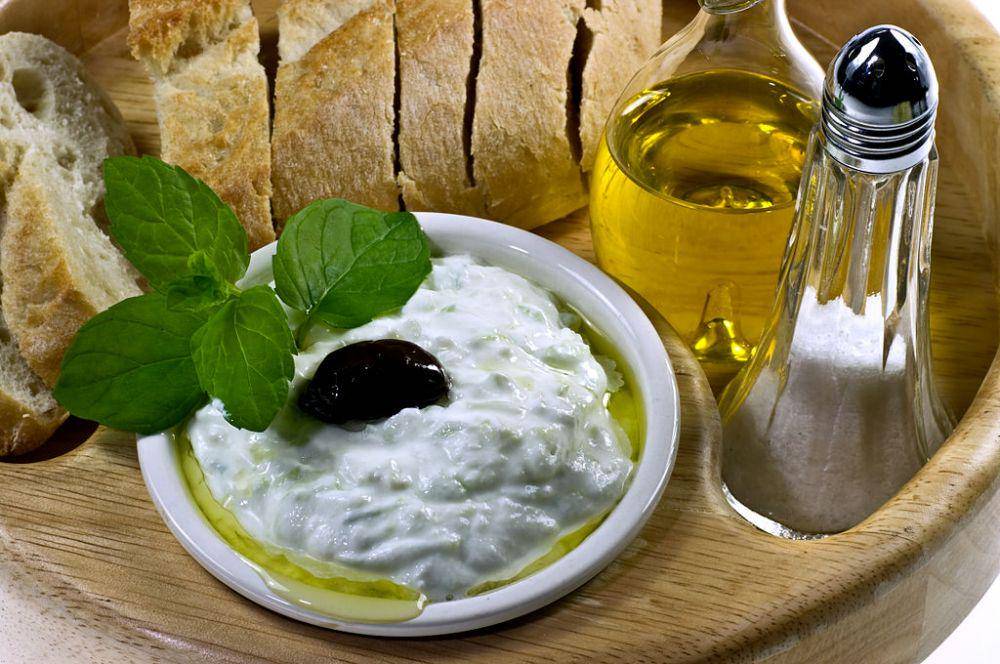 tzaziki (commons.wikimedia.org/Nikodem Nijaki)