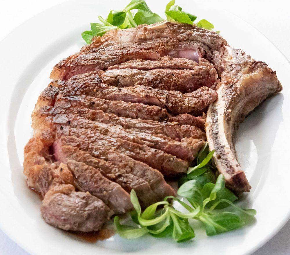 Daging (pexels.com/geraurd-pffeifer)