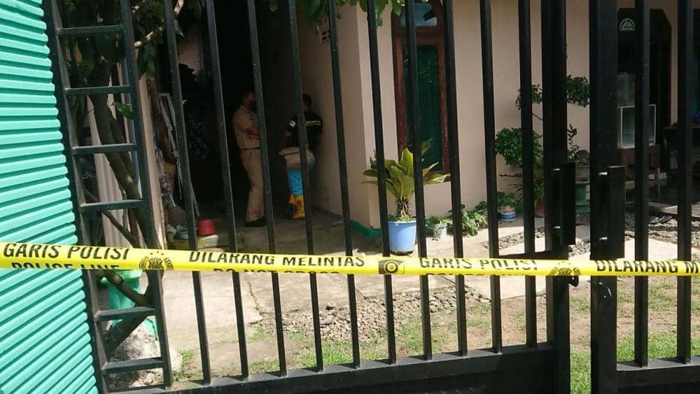 Polisi saat melakukan olah TKP di lokasi kejadian. IDN Times/ Bramanta Pamungkas