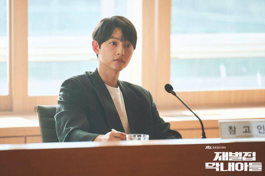 Song Joong Ki di Reborn Rich (dok. JTBC/Reborn Rich)