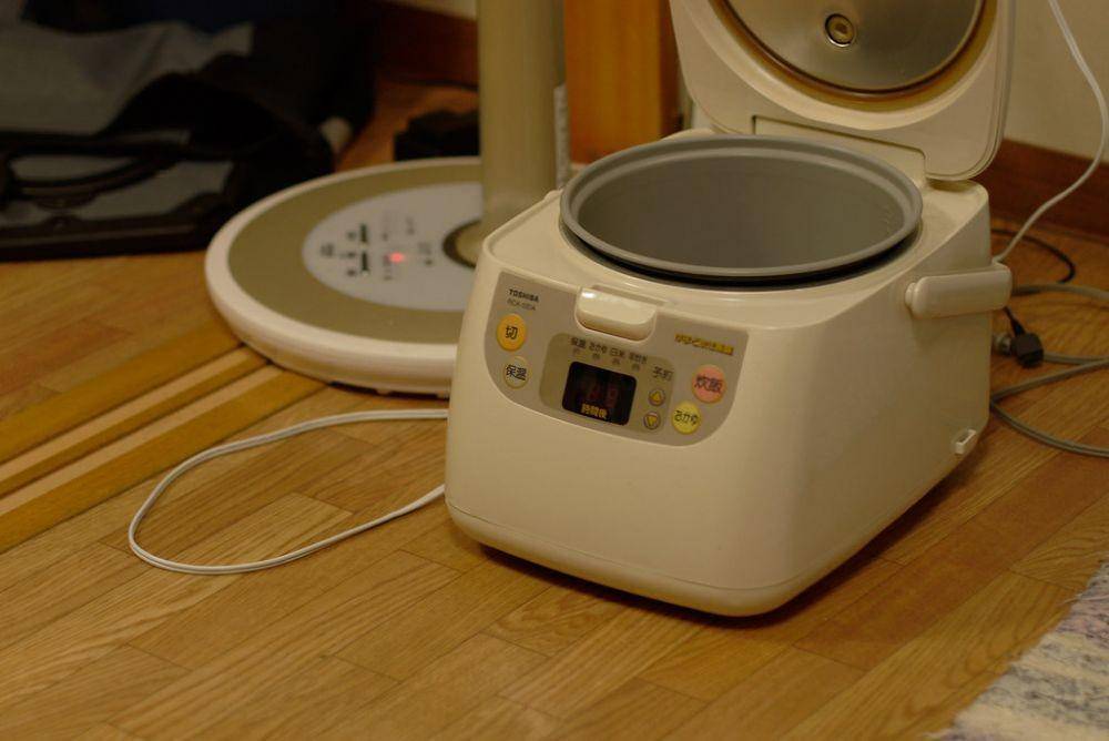 ilustrasi rice cooker Jepang (flickr.com/Robert Thomson)