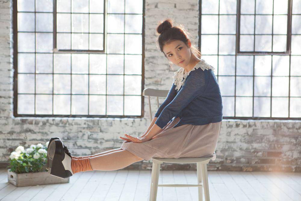 IU (twitter.com/_IUofficial)