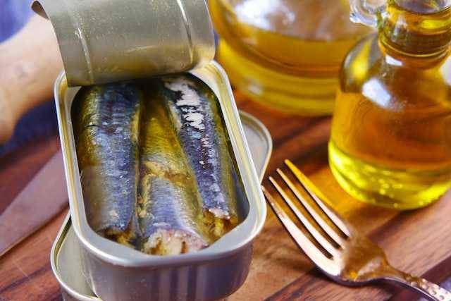 makanan kaleng (pexels.com/Towfiqu barbhuiya)