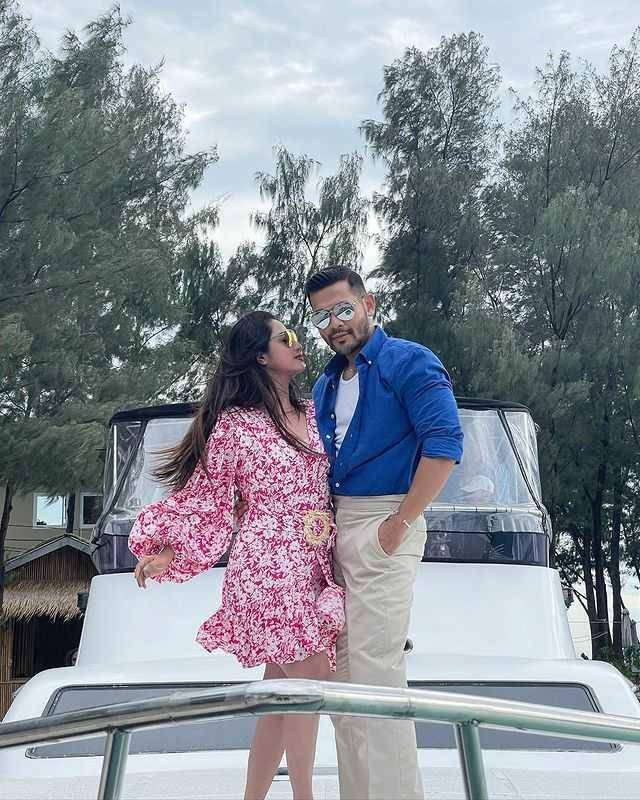potret Dewi Perssik dan Rian Ibram (instagram.com/rianibram)