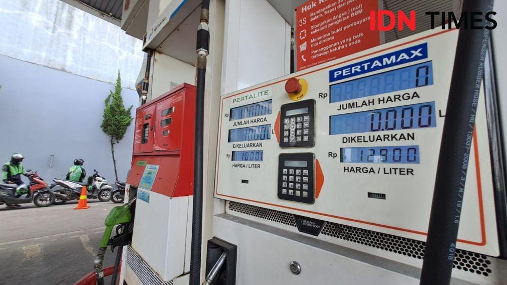 Pertamax Turun Rp1.100 Per Liter, SPBU di Kota Bandung Ramai Antrean