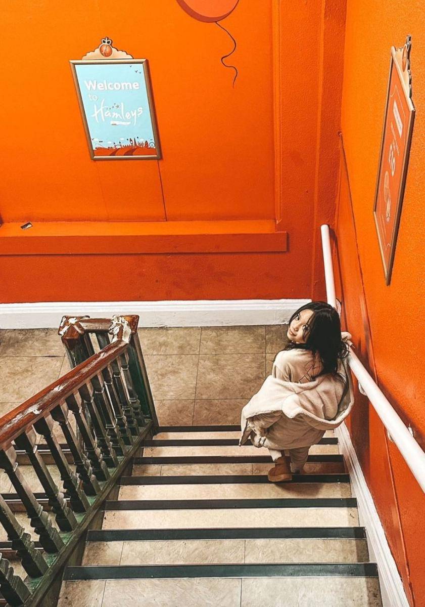 potret seru Gempita liburan tahun baru di London dan Paris (instagram.com/gadiiing)