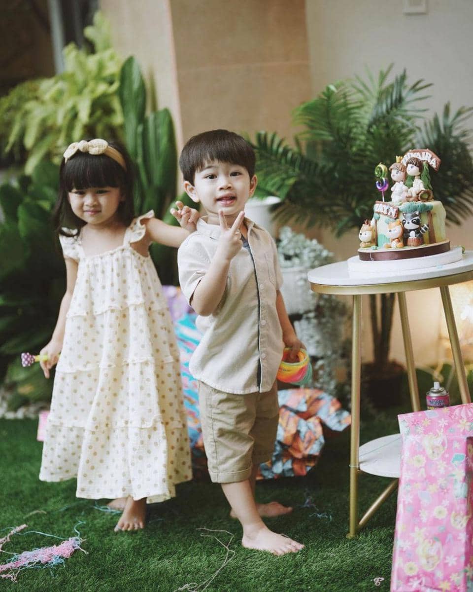potret perayaan ulang tahun Zayn dan Zunaira (instagram.com/zaynzunaira_fanbase)
