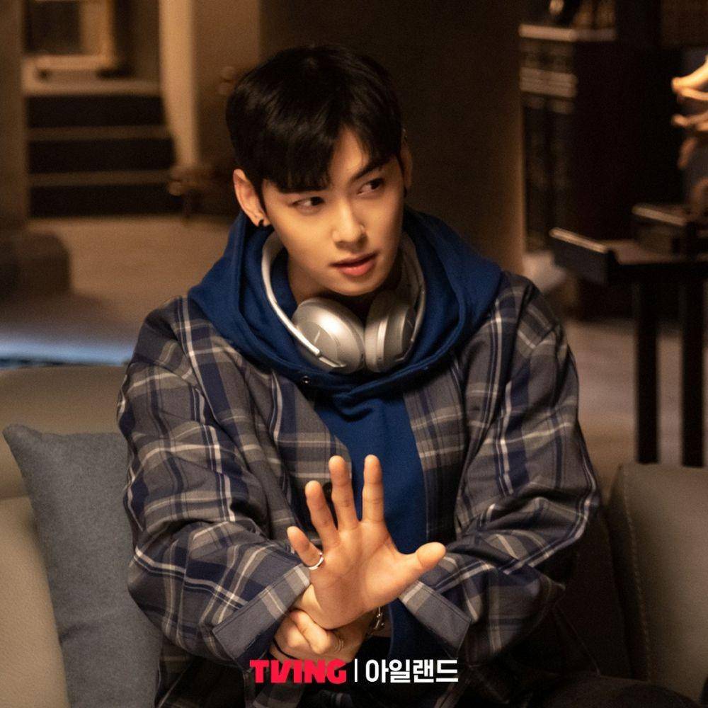 Still cut drama Korea Island (Instagram.com/tving.official/)