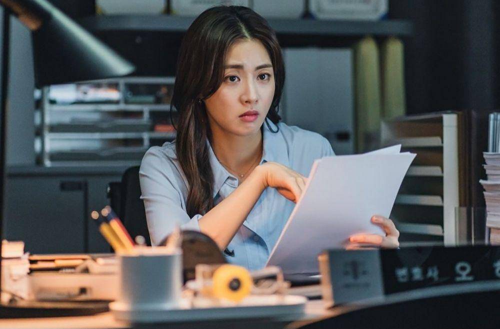 potret Kang So Ra di drakor Can We Be Strangers (instagram.com/channel.ena.d)