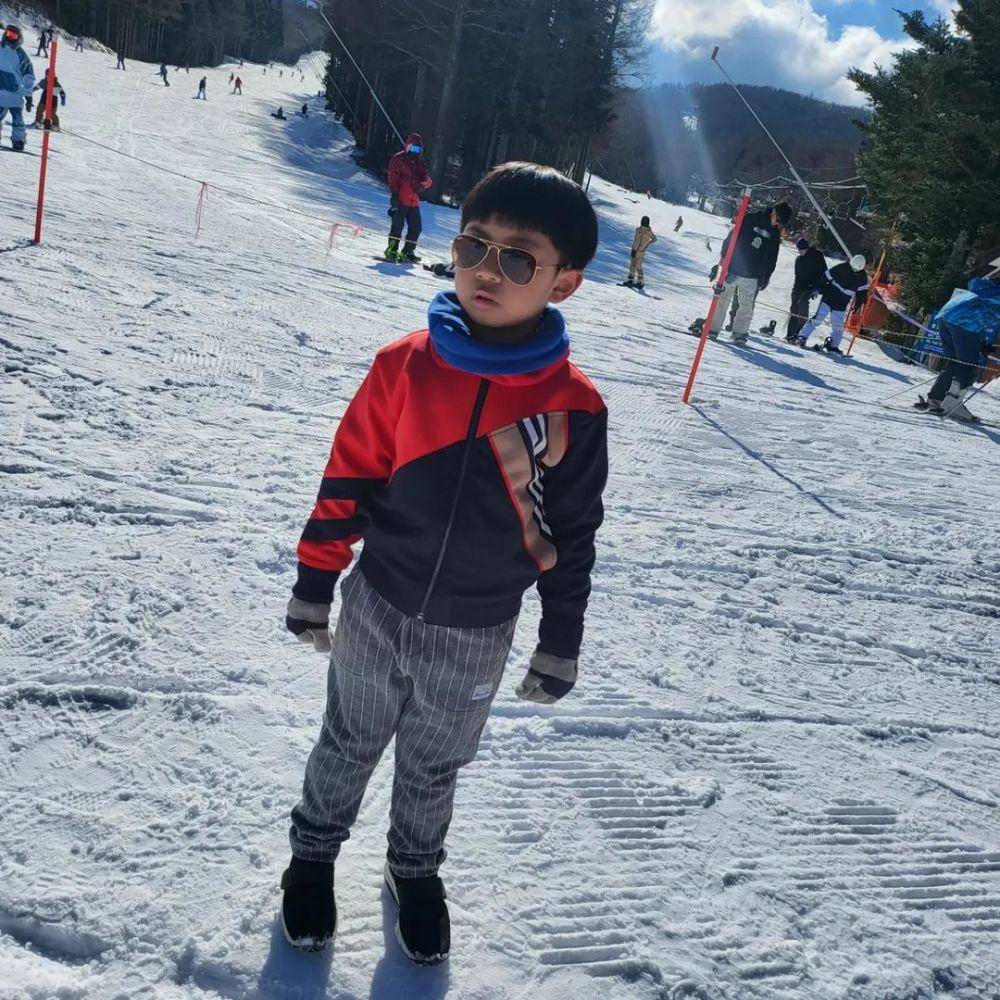 momen liburan keluarga Ivan Fadilla ke Jepang (instagram.com/nyaisarni2/)