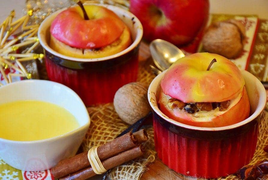 Cara Buat Baked Apple, Hidangan Khusus Cuaca Dingin yang Aromatik