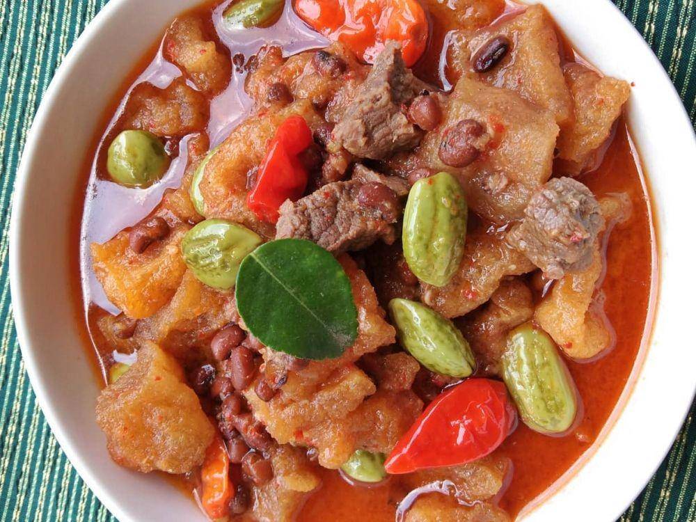 Sambal krecek kacang tolo (instagram.com/resepnoonameda)