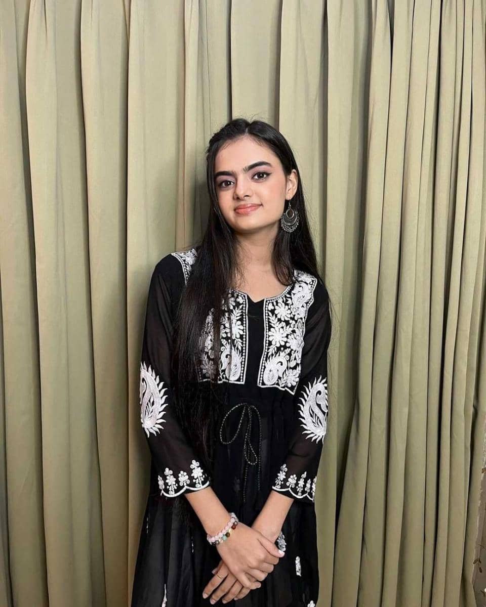 Ruhaanika Dhawan (instagram.com/ruhaanikad)