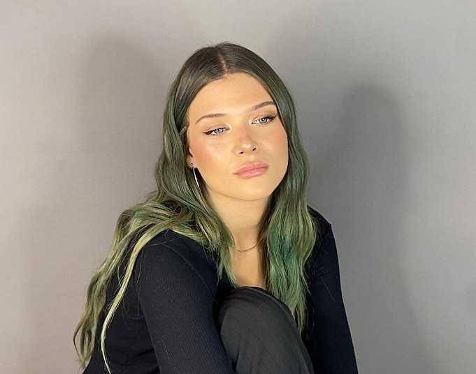 potret Victoria Lamas (instagram.com/victoriaalamas)