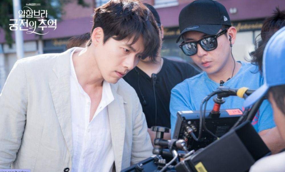Hyun Bin di drama Memories of the Alhambra (dok. tvN/Memories of the Alhambra)