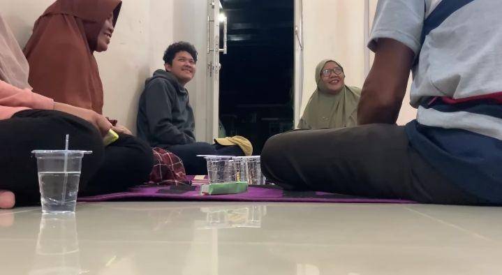 potret Nopek Novian pertama kali ke rumah pacar (youtube.com/Nopek Novian)
