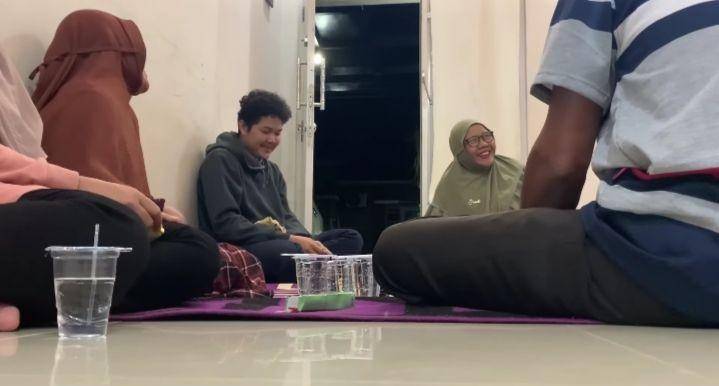potret Nopek Novian pertama kali ke rumah pacar (youtube.com/Nopek Novian)
