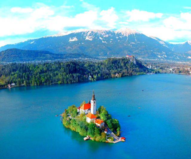 Pemandangan Danau Bled di Slovenia. (instagram.com/slukii)