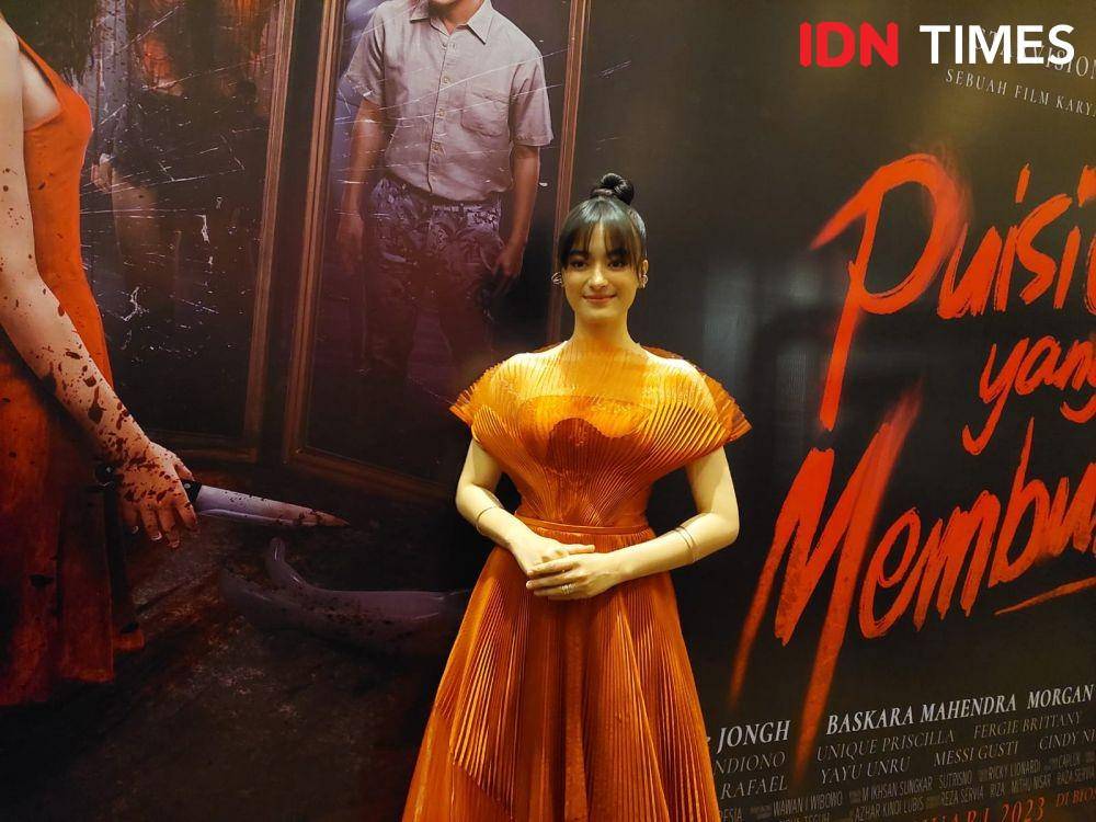 Mawar Eva di Gala Premiere film Puisi Cinta yang Membunuh di Epicentrum, pada Selasa (3/1/2023) (Dok. IDN Times/Erfah Nanda)