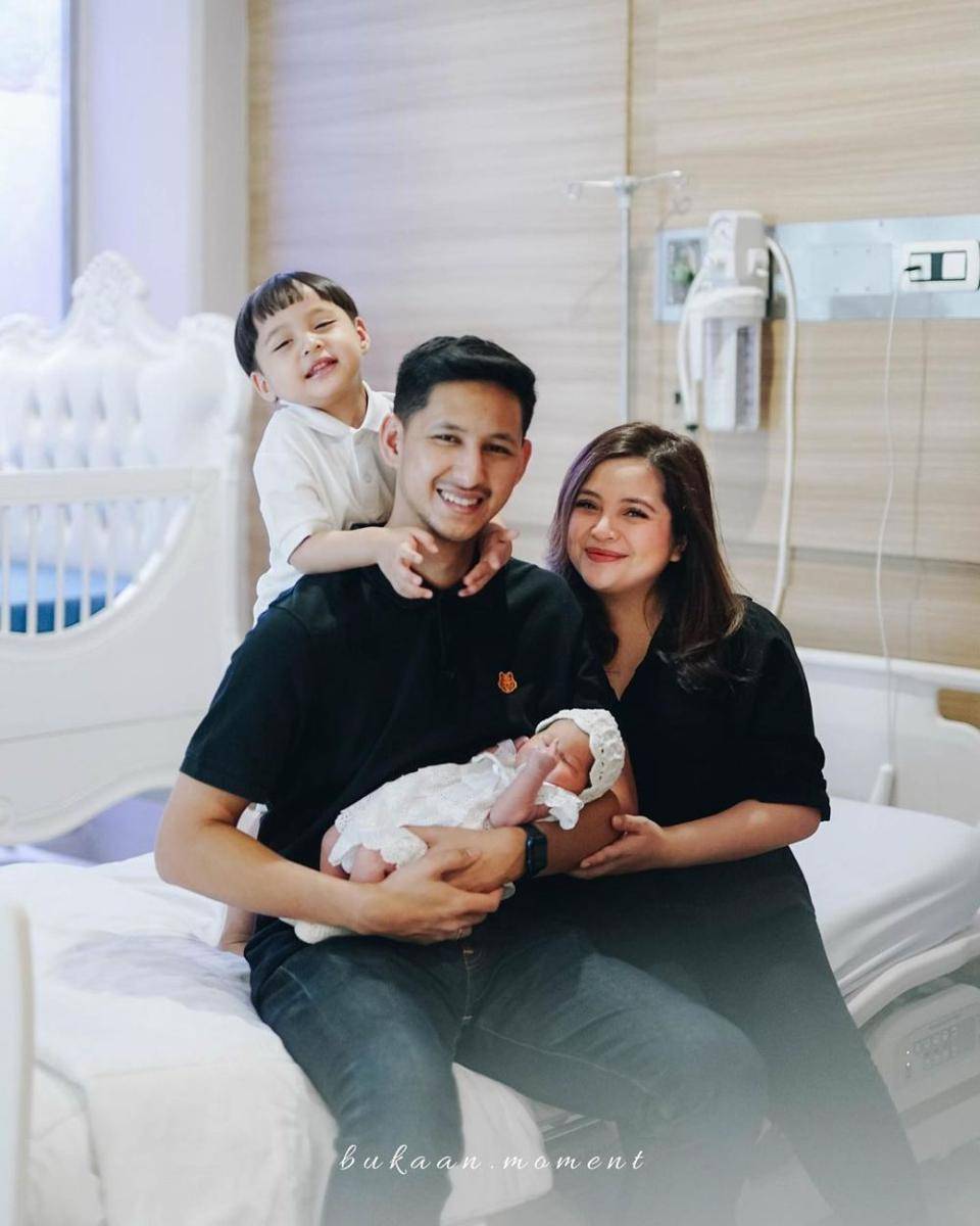 Potret perdana keluarga Tasya Kamila. (instagram.com/tasyakamila)