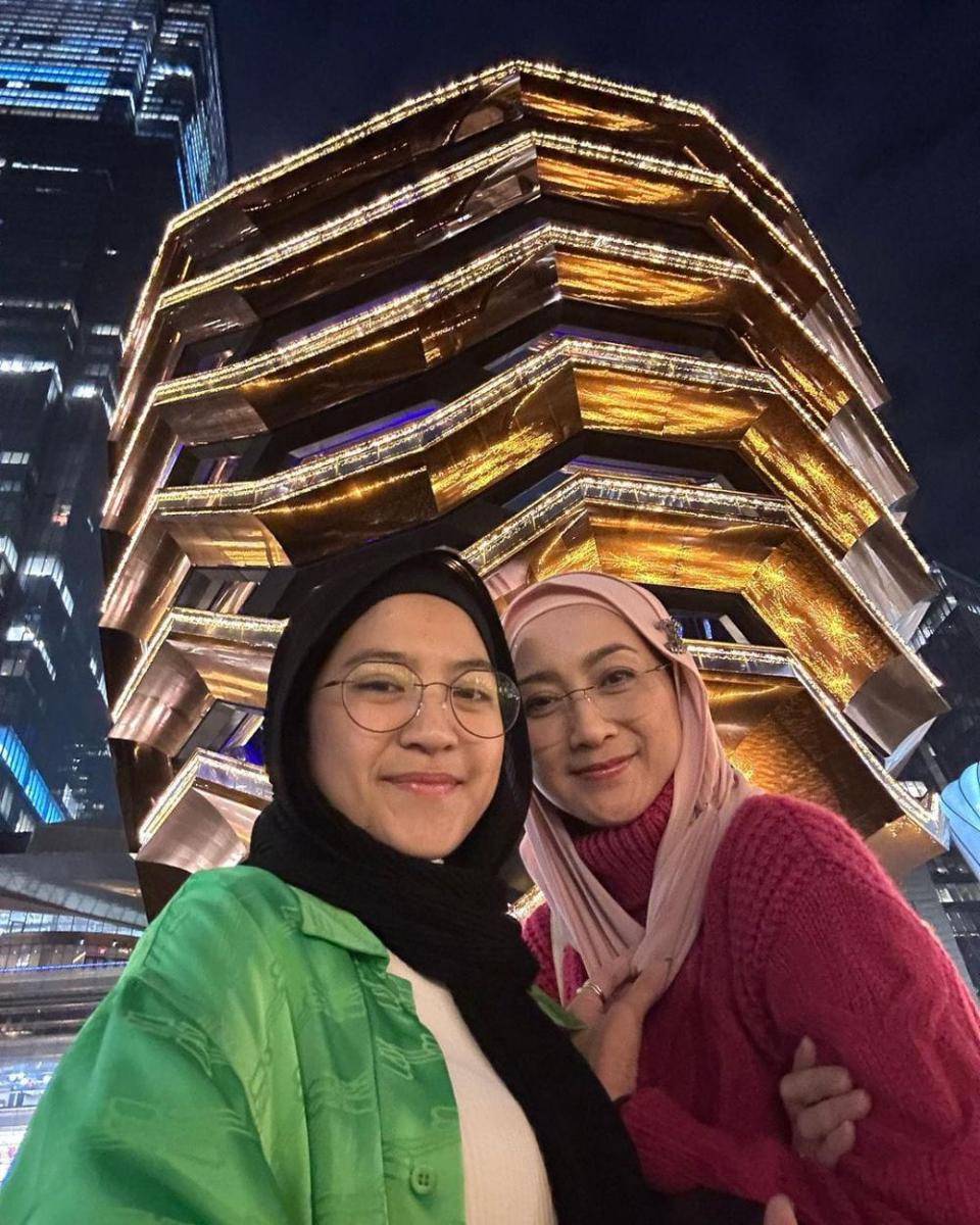 potret liburan Desy Ratnasari (instagram.com/desyratnasariterdepan)