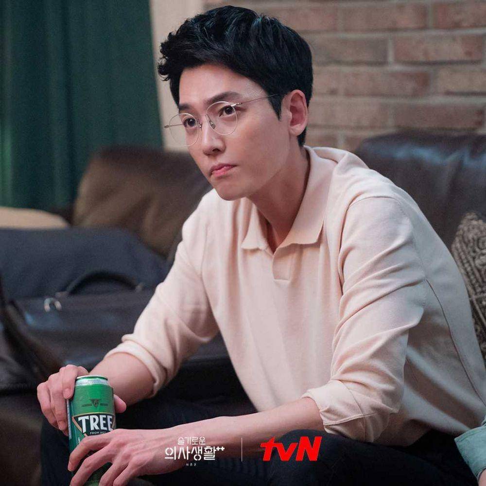Still cut drama Korea Hospital Playlist 2 (Imdb.com/Hospital Playlist 2 [2020]/)