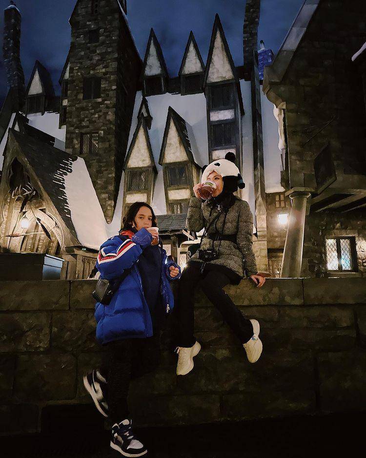 potret BCL beserta buah hati (instagram.com/bclsinclair)