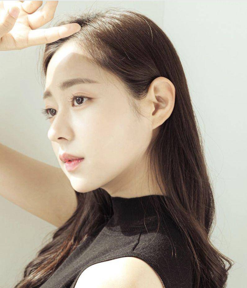 potret cantik Shin Seul Ki (instagram.com/shinseulkee)
