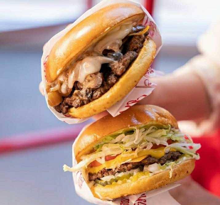 Johnny Rockets (instagram.com/johnnyrocketsindonesia)