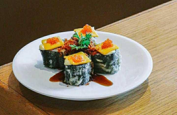 Tom Sushi (instagram.com/tomsushiidn)