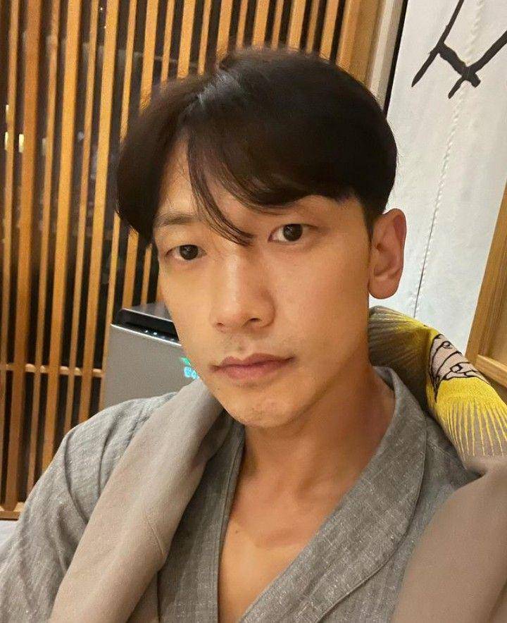 Rain (instagram.com/rain_oppa)
